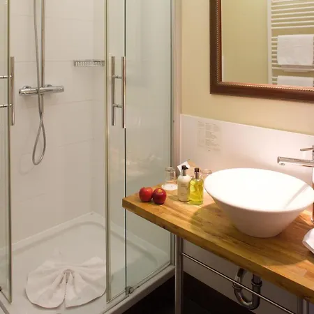 Ringhotel Schwarzer Baer 3*