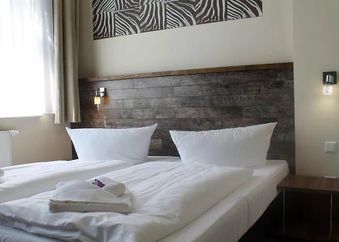 Ringhotel Schwarzer Baer 3*