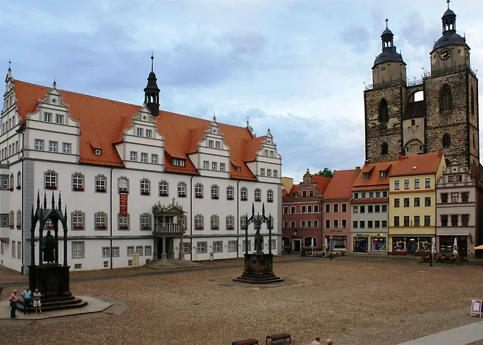 Ringhotel Schwarzer Baer 3*