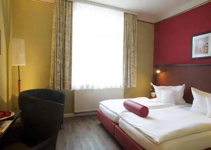 Ringhotel Schwarzer Baer 3*